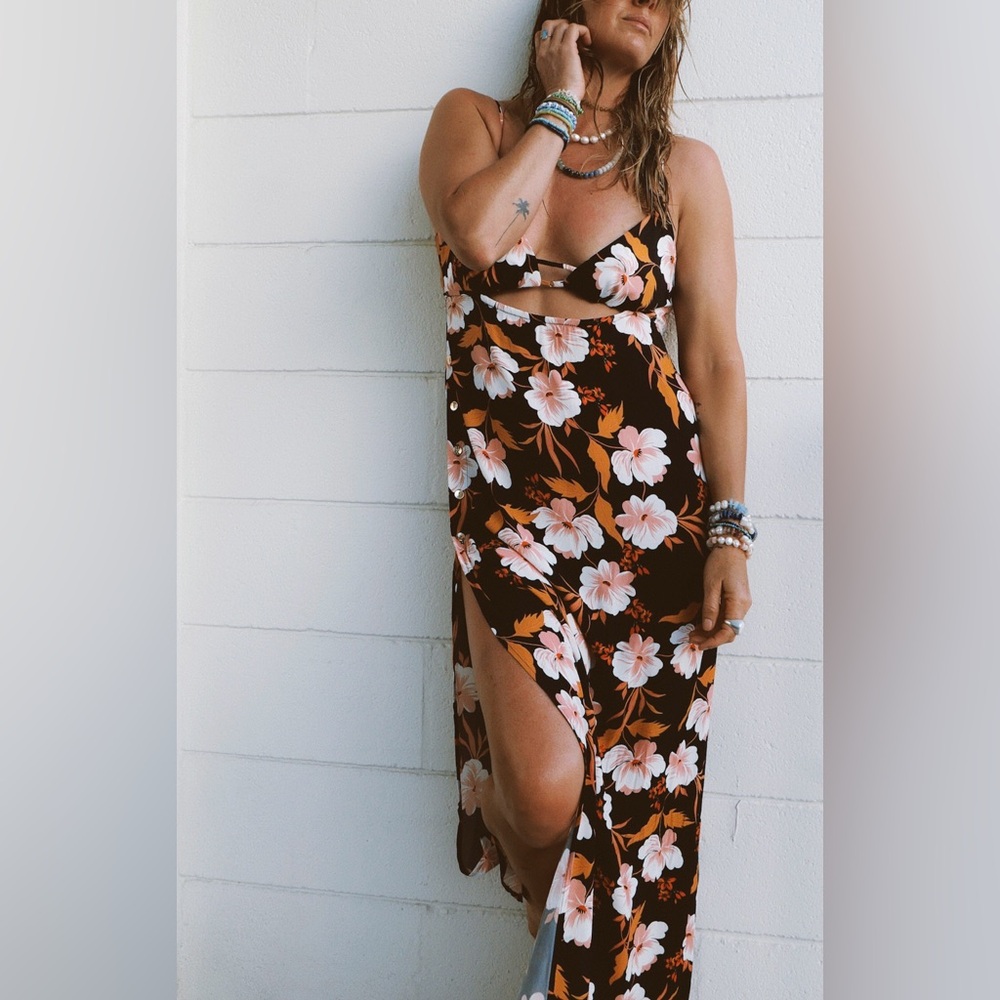 Aquari Floral Maxi Dress Size Small MSRP $198